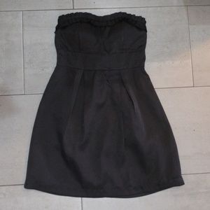 Forever 21 | black strapless dress | S